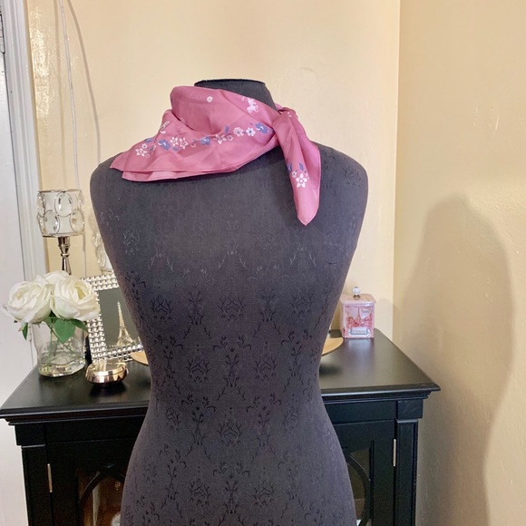 Coach Scarf 🧣 - Picture 2 of 4